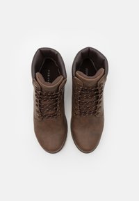 Pier One Botins de atacadores - dark brown