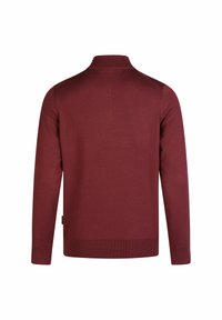Bordeauxfarbener Pullover mit langen Ärmeln und geripptem Kragen, Bündchen und Saum, von hinten auf einem weißen Hintergrund gezeigt.