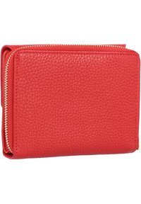 Portafoglio in pelle rossa con texture a ciottoli, dotato di una cerniera dorata e di un design rettangolare compatto.