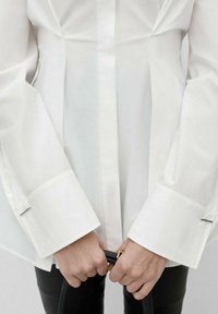 Mango SEVENUS - Paitapusero - off-white