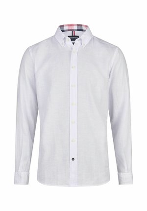 Witte langemouwen shirt van lichte stof, met een button-down kraag en een geruit patroon op de binnenkraag met rode en blauwe accenten.