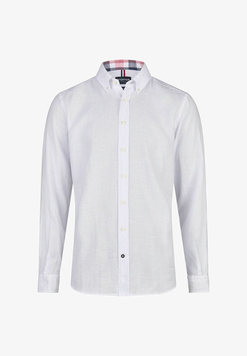 Witte langemouwen shirt van lichte stof, met een button-down kraag en een geruit patroon op de binnenkraag met rode en blauwe accenten.