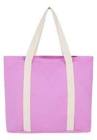 Grote roze tote bag gemaakt van duurzaam materiaal, met twee brede beige handvatten. Eenvoudig ontwerp met strakke lijnen en geen zichtbare hardware.