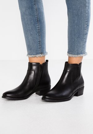 Enkelkaarsjes - black