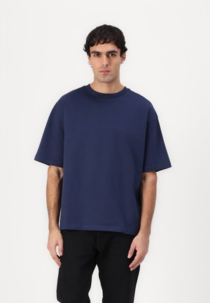 OVERSIZED - T-shirts - dark blueberry