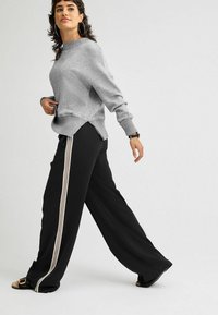 Next WIDE LEG - Kelnės - black  grey