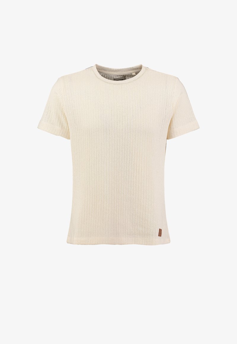 Korte mouw crème gebreide top met geribbelde textuur en een klein bruin label aan de zoom, weergegeven op een witte achtergrond.