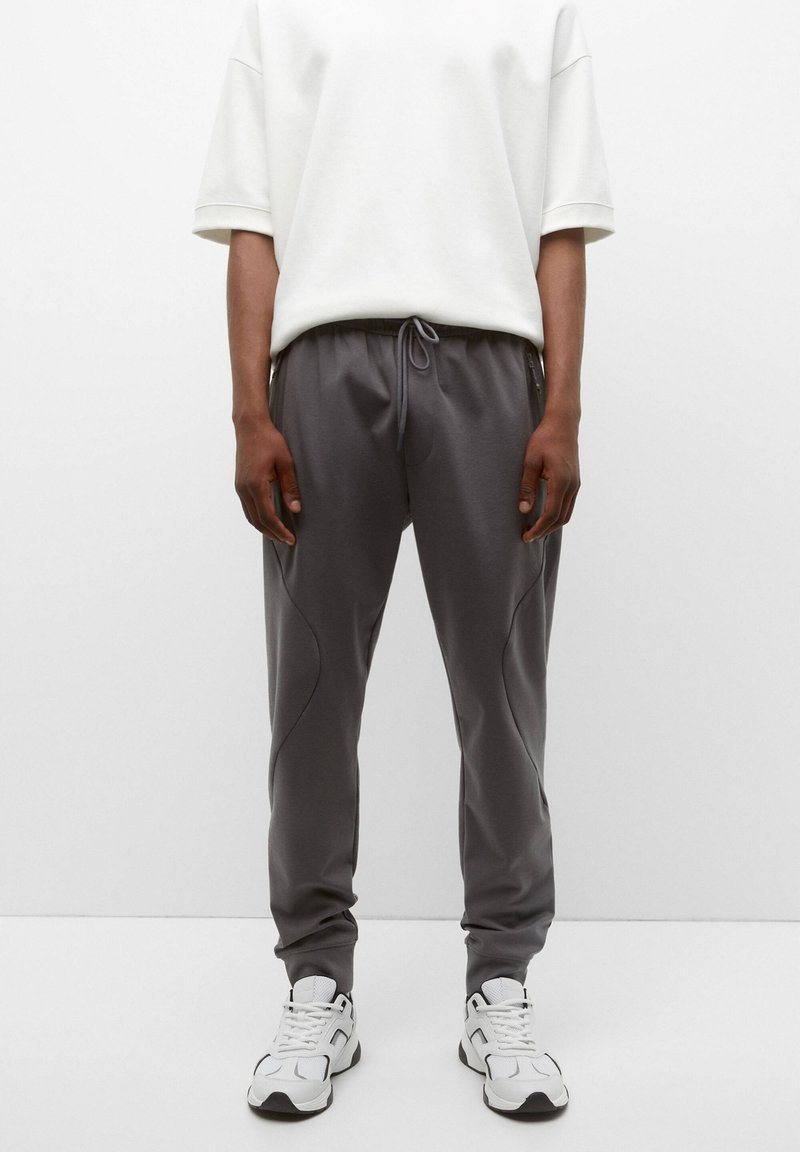 PULL&BEAR STWD JOGGERS WITH ZIPS Tracksuit bottoms brown Zalando.de