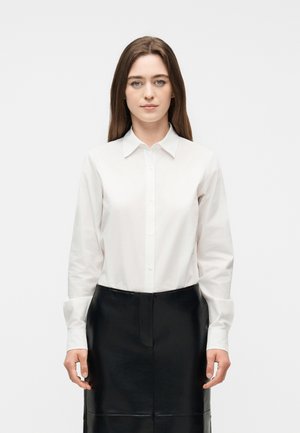 THE ESSENTIAL SHIRT - Chemisier - white