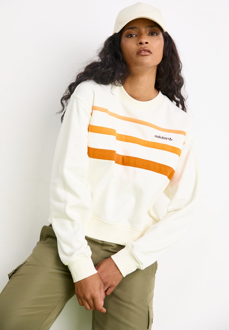 adidas Originals 80S - Sweatshirt - off white/orange/beige 