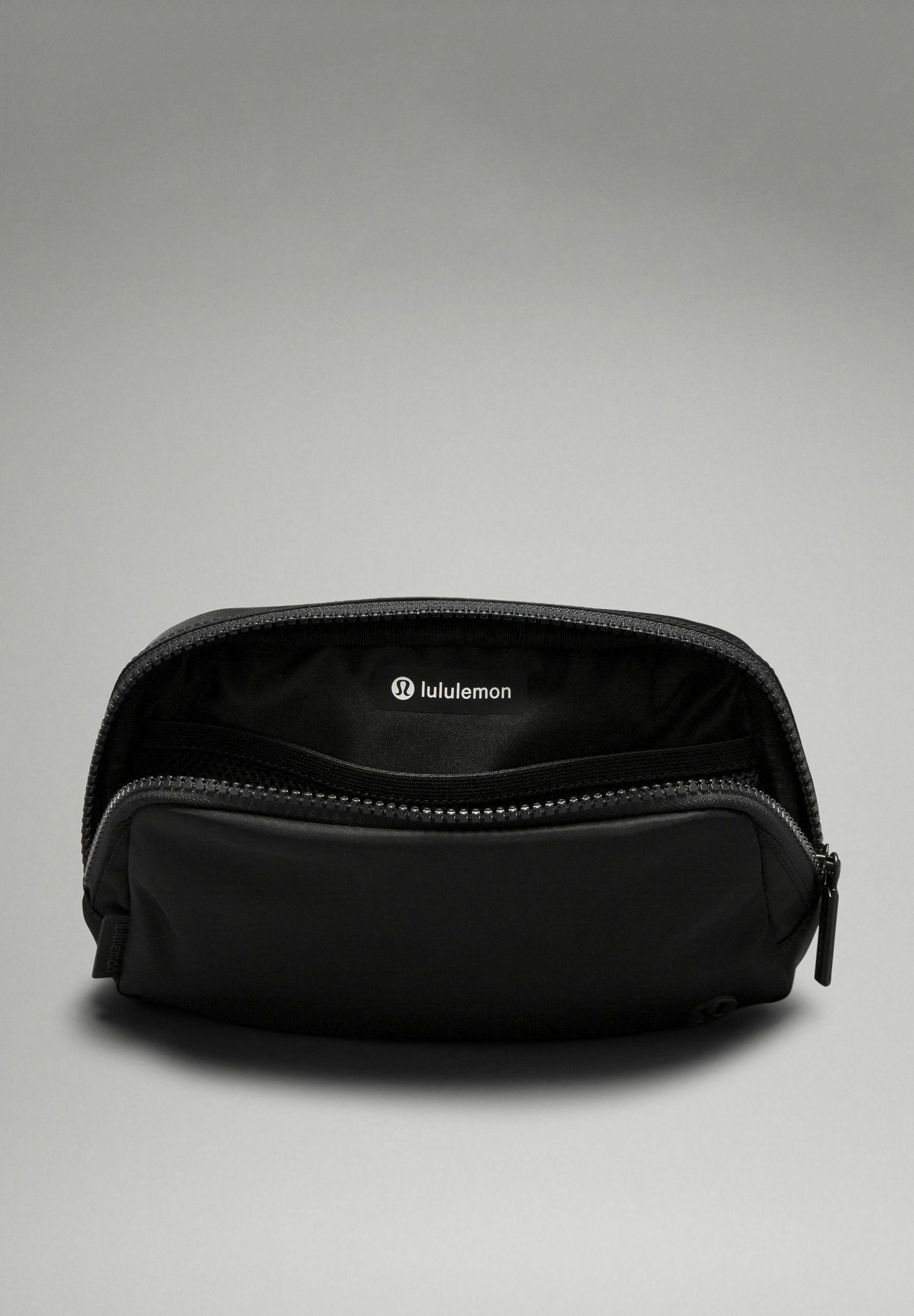 neronoir　lululemon lululemon UNISEX - Saszetka nerka/czarny - Zalando.pl