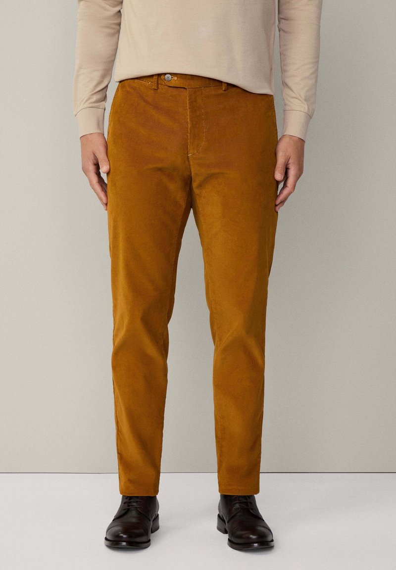 Hackett London PIGMENT - Nohavice chinos - lt mustard yellow