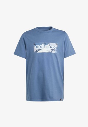 T-shirt in cotone blu con maniche corte, scollatura rotonda e logo Adidas stampato in bianco al centro. Design semplice, senza patterns.