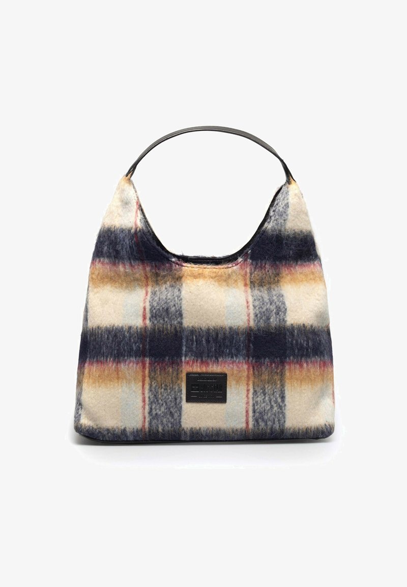 Woolen torba hobo z wzorem w kratę w kolorze granatowym, kremowym i rdzawym, z czarną naszywką z logo oraz gładkim uchwytem. Miękka, teksturowana powierzchnia.