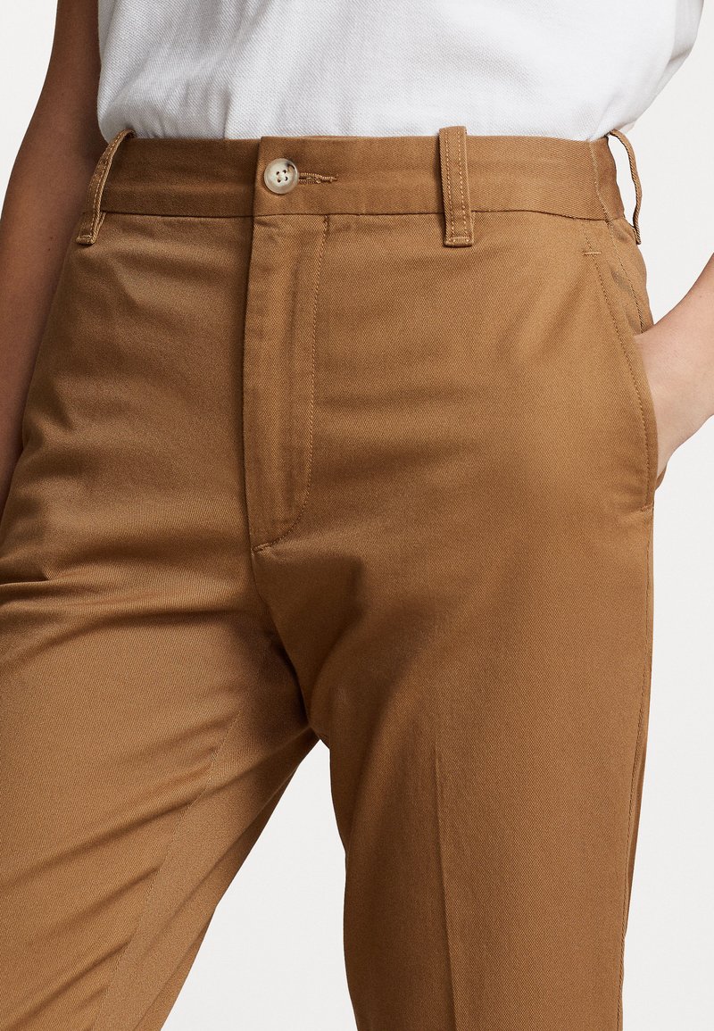Pantalon Femme Maison Scotch - Chino Marron Cropped Plissé - Taille W32/L32 - Neuf Avec Défauts