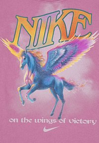 Nike Sportswear NKG PEGASUS TEE - T-shirt med print - magic flamingo