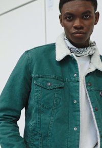 Levi's® TRUCKER  - Farkkutakki - atlantic deep