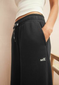 Self. Dresside alumine osa - new metallic black