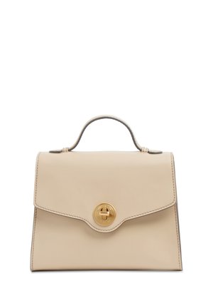 Borsa a mano in pelle beige con manico superiore e chiusura a torsione circolare dorata sulla patta anteriore.