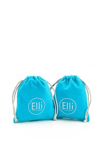 Kaks türkiissinist riidest köitmisega kotikest, millel on hõbedane aktsent ja sujuv tekstuur, esindades logo "Elli" ning ümar kuju.