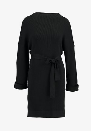 Schwarzes geripptes Strickkleid mit Bootsausschnitt, langen Ärmeln und einem Bindegürtel in der Taille. Hat gefaltete Manschetten und einen geraden Saum.