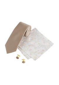 Beige strukturierte Krawatte, leicht geblümtes Einstecktuch und goldfarbene Manschettenknöpfe mit gemusterten Akzenten. Alle Gegenstände zusammen präsentiert.