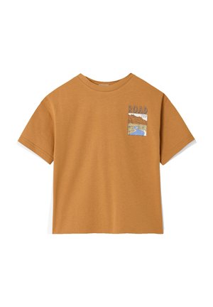 Rust-colored short-sleeve t-shirt with a small graphic of a winding road and the text "ROAD TRIP" on the upper left chest.