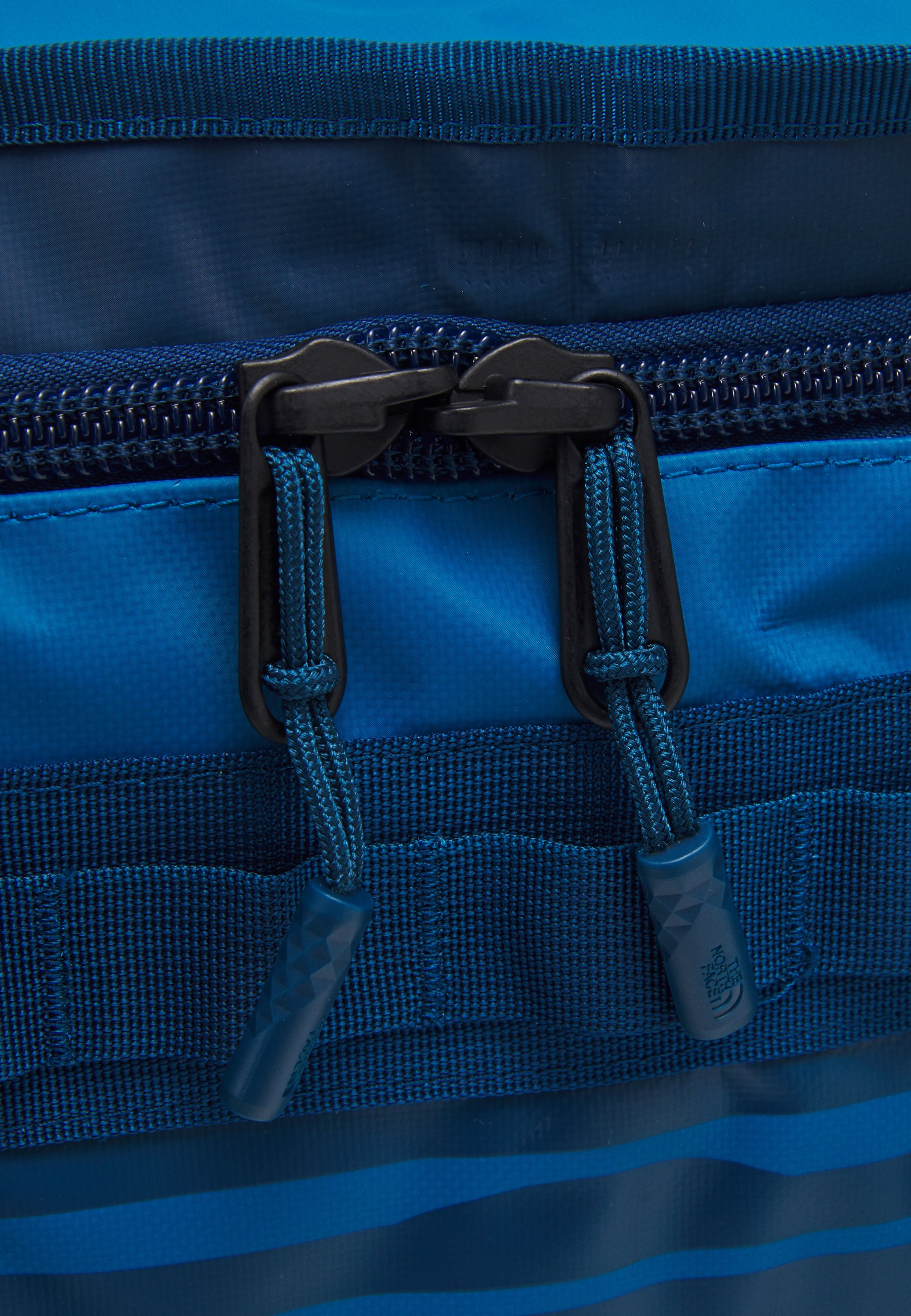 Damen BASE CAMP DUFFEL IC - Sporttasche Damen BASE CAMP DUFFEL IC - Sporttasche