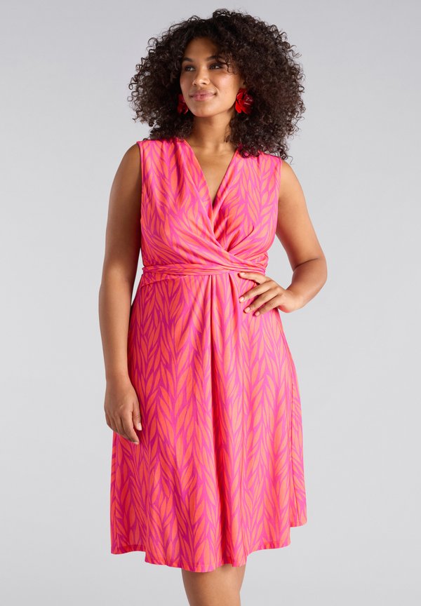 STAMPATO - Jerseykleid - fucsia