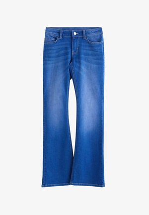 Blå denimjeans med udvidede ben, forlommer, bæltestropper og knaplukning.