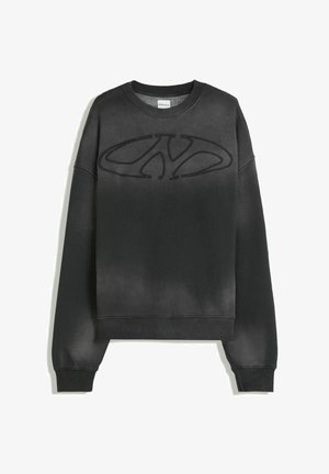 Sweatshirt noir à col rond avec manches longues et logo abstrait en relief sur la poitrine.