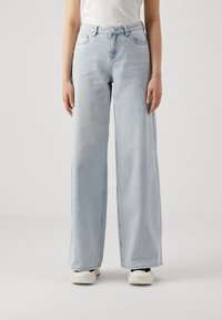 Vero Moda Tall - VMANNET WIDE  - Relaxed fit jeans - light blue denim Miniatuurafbeelding 1