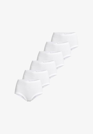 Sechs Paare schlichter weißer High-Waist-Baumwollslips, diagonal auf einem weißen Hintergrund angeordnet.