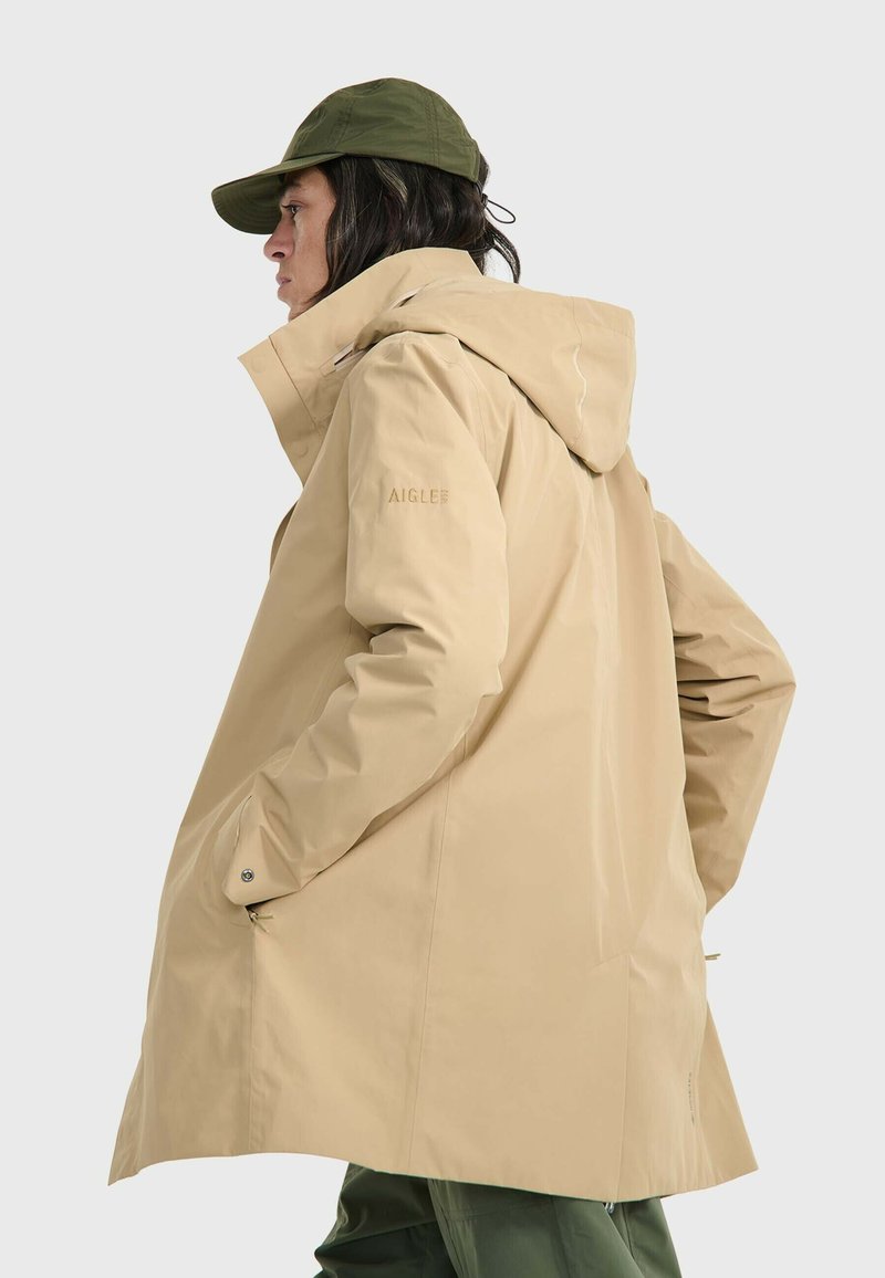 Pantalon Randonnée Imperméable Aigle Taille M - Coupe Large, Couleur Beige, Léger Et Coupe-vent