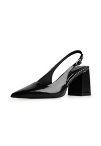Mustat kiiltonahkaiset slingback-kengät, joissa on terävä kärki ja neliömäinen korko. Varustettu säädettävällä nilkkavöellä ja sileällä pinnalla.
