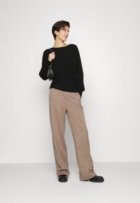 ONLY Tall ONLADALINE - Camisola - black