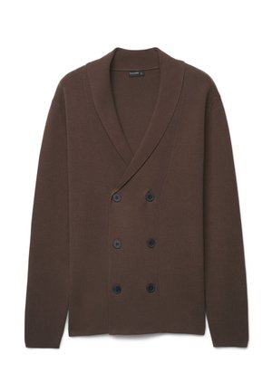 Cardigan doppiopetto marrone con sei bottoni neri, ampio collo a scialle, maniche lunghe e tessuto a maglia.