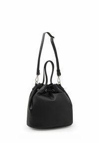 Schwarze Ledertasche mit Zugband im Eimer-Stil, mit strukturierten Oberflächen, zwei verstellbaren Riemen und silberfarbenen Beschlägen. Runde Form mit einer weichen Struktur.