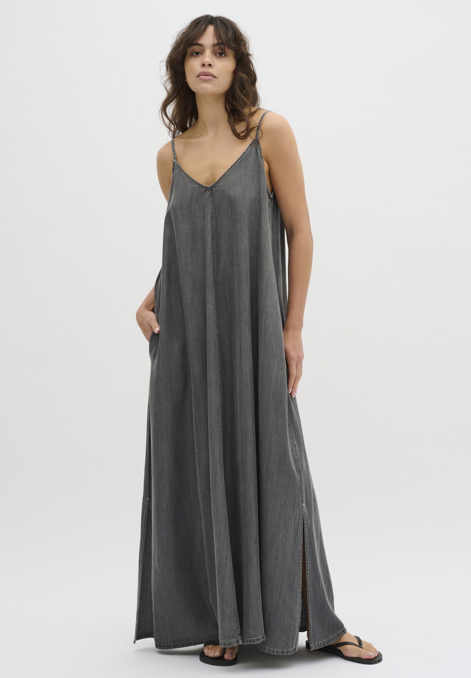 My Essential Wardrobe NELLYMW STRAP - Maxikleid - medium grey wash 