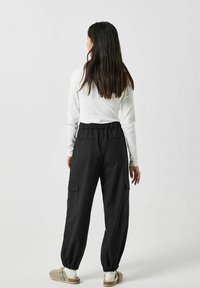 Minimum KATES - Cargohose - black