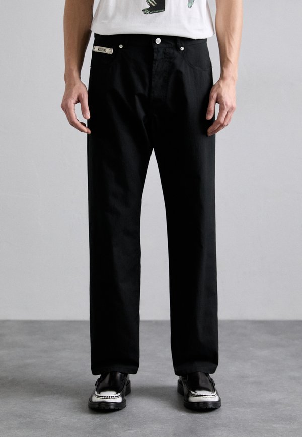 INSTITUTIONAL - Trousers