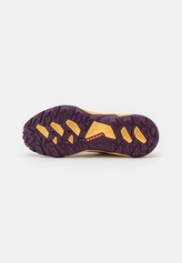 Mammut SERTIG II LOW GORE TEX WOMEN - Sapatos de caminhada - golden/grape