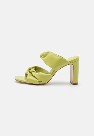 Mules à talons - light green