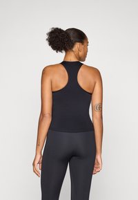 ONLY Play ONPSANA SHORT - Top - black