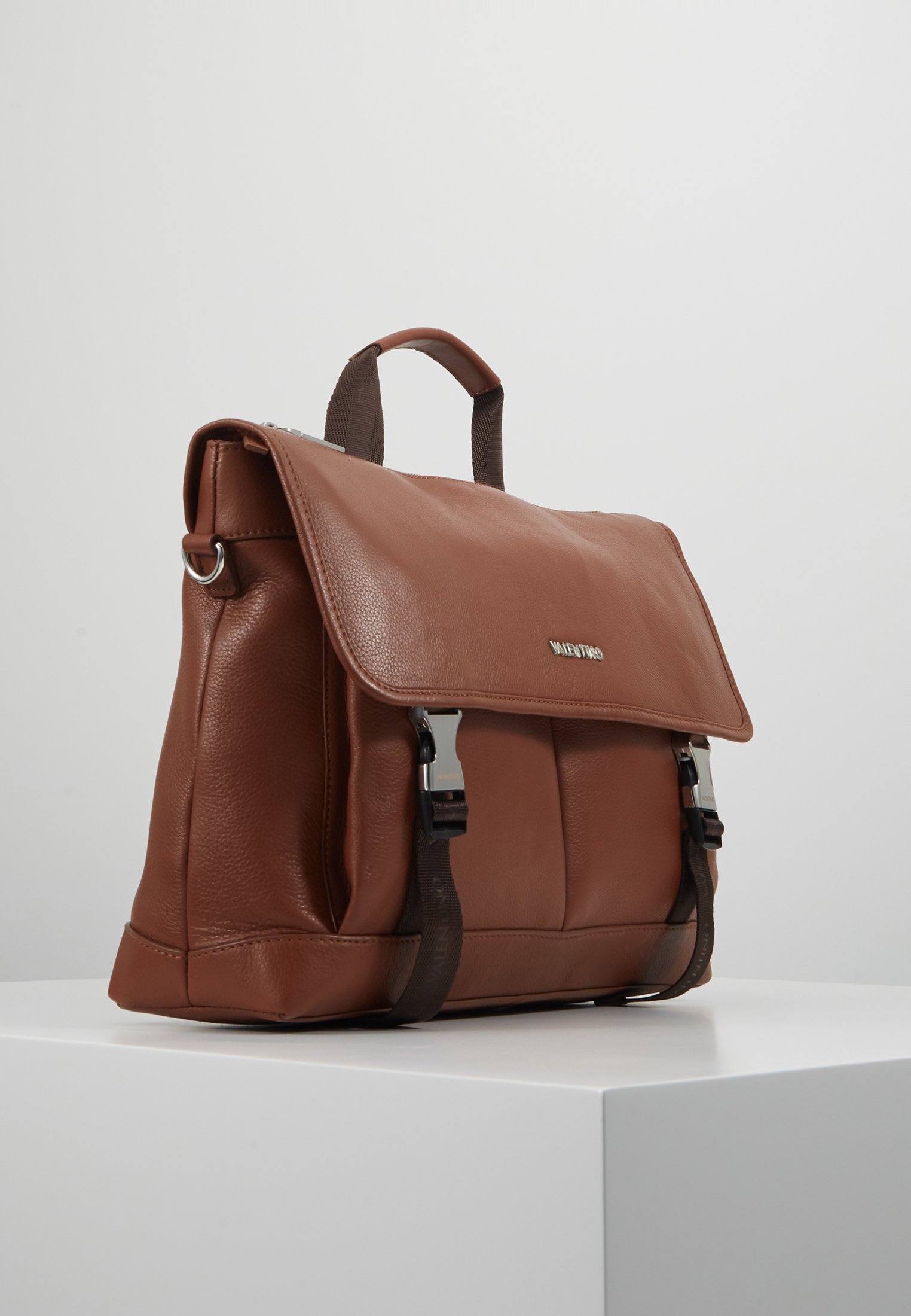 black dune backpack