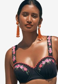 MOULDED - Bikiinide ülaosa - black embroidered