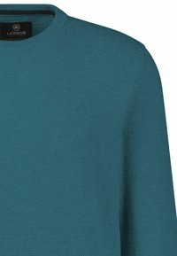 Sweter w kolorze morskim o fakturowanym wykończeniu. Posiada okrągły dekolt oraz subtelne logo. Tkanina wydaje się miękka i wytrzymała.