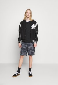 Ellesse LAVAREDO - Shorts - grey