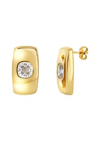 Zlaté náušnice s lesklým, obdélníkovým designem, obsahující jasný, čtvercově broušený kámen umístěný uprostřed. Náušnice mají zapínání pro bezpečné nošení.