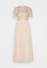 Lungo vestito rosa pastello con scollatura a V, corpetto in pizzo floreale trasparente, maniche a sbuffo corte e gonna di tulle fluttuante.